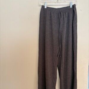 Never worn drawstring lounge pants